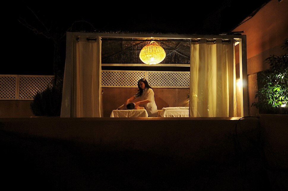 massage relaxant à l'huile d'argan au Riad Vendôme Marrakech